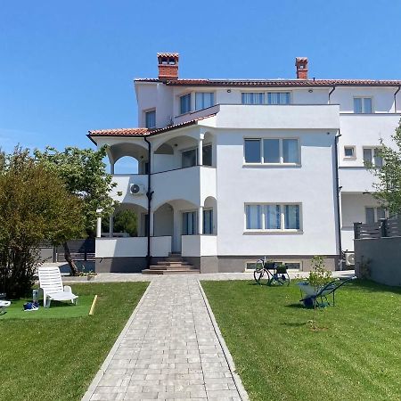 Villa Mara プーラ エクステリア 写真
