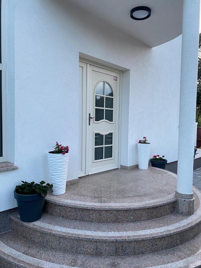 Villa Mara プーラ エクステリア 写真
